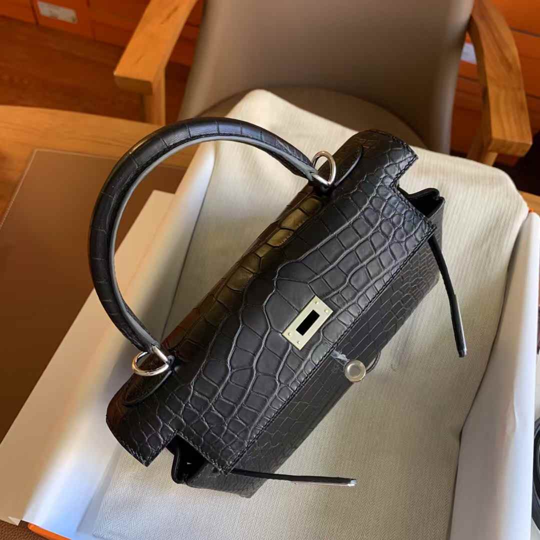 Herm25 New Product, Fully Hand-Sewn