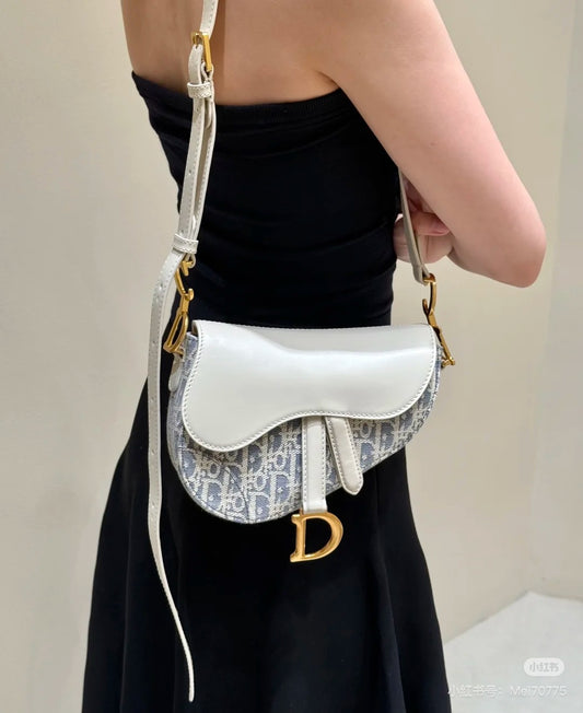 CD new single shoulder bag