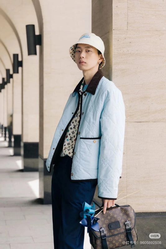 louis Trail Messenger Bag