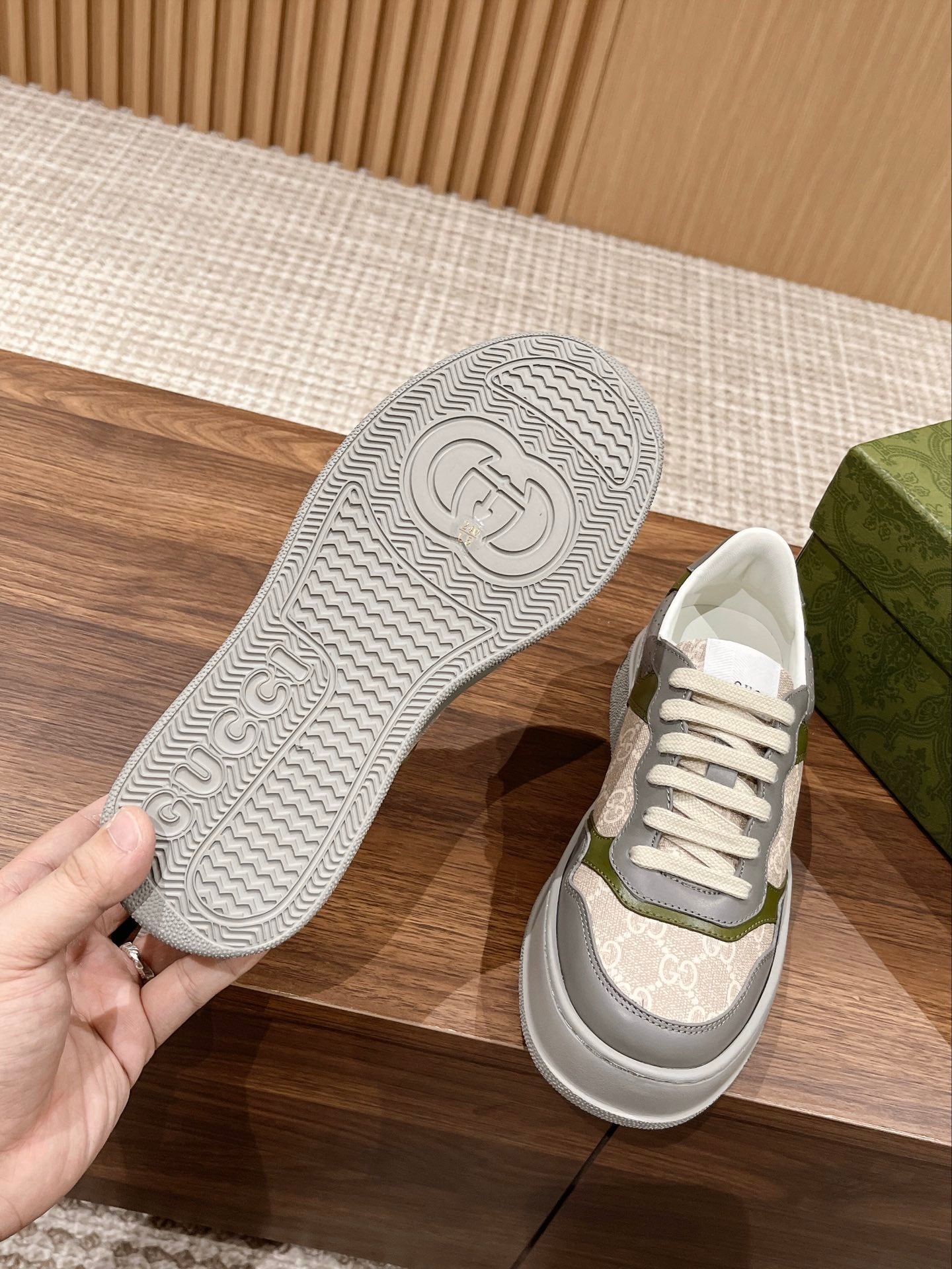 Couple's 𝐂𝐡𝐮𝐧𝐤𝐲 latest biscuit shoes