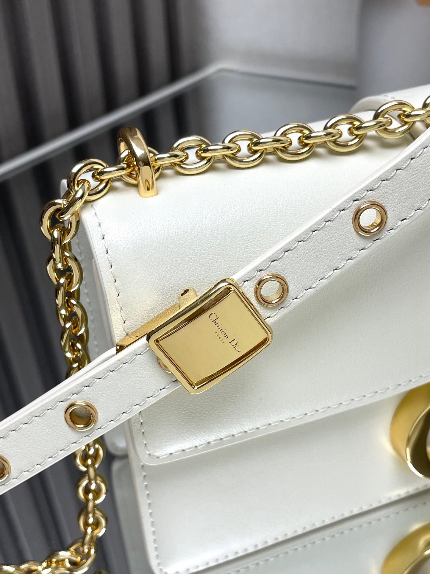 CD High version 💯 Montaigne chain bag