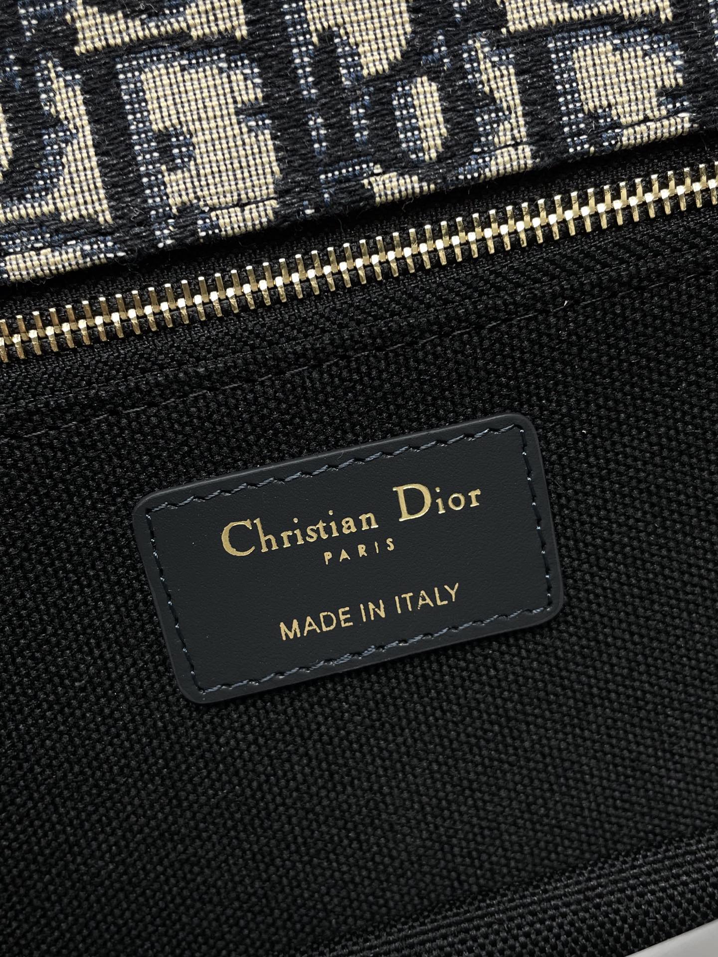 CD High version 💯 Montaigne chain bag