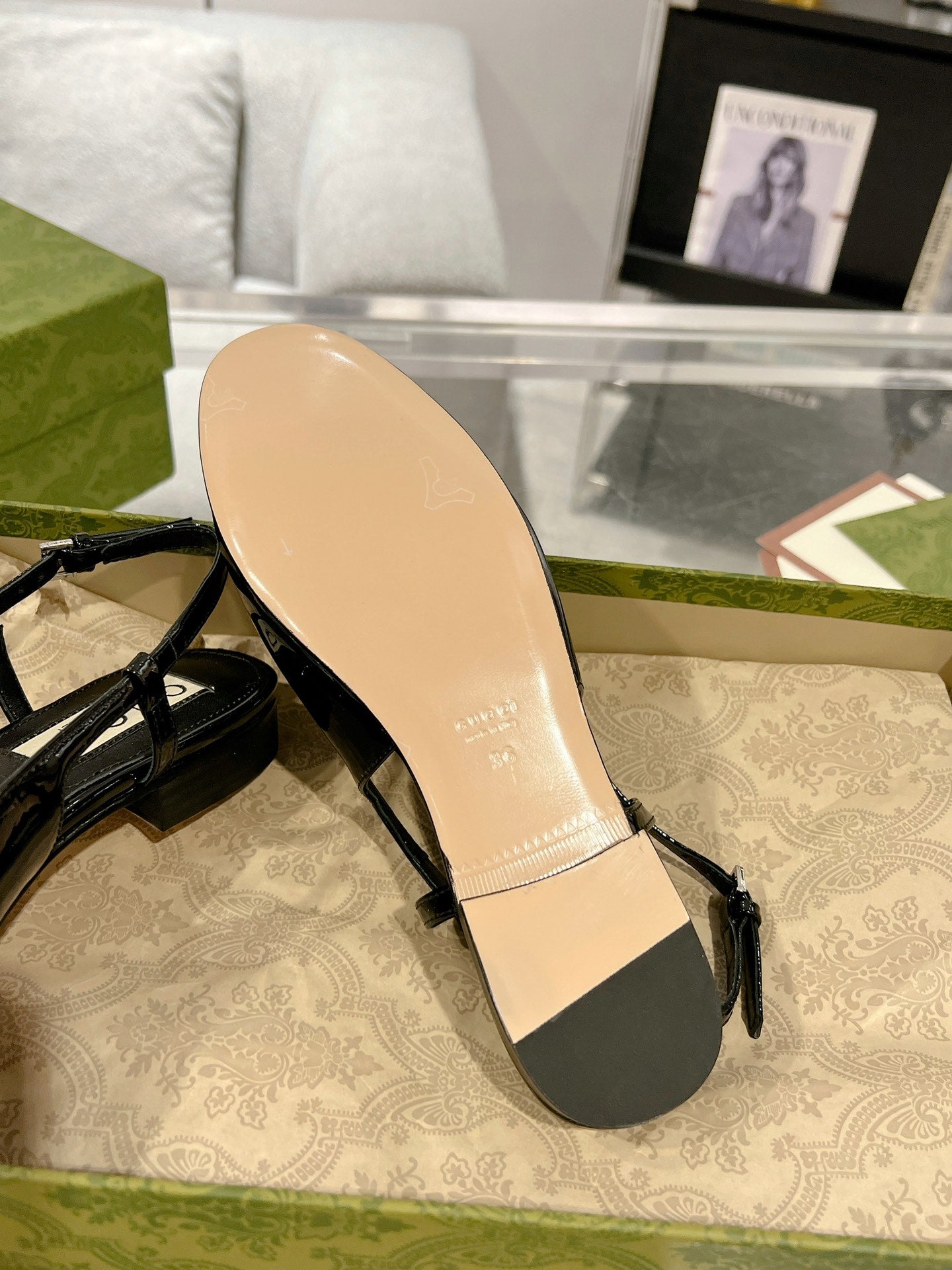 G* New Crystal Diamond Double G Buckle