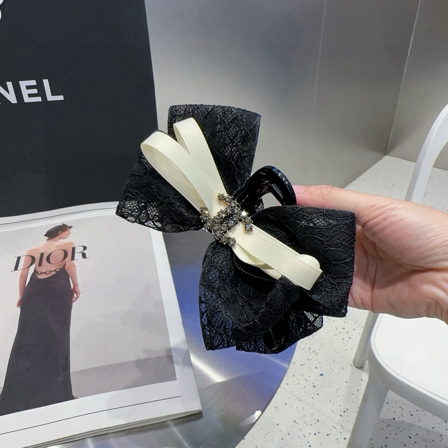 Chan New small fragrant gripper