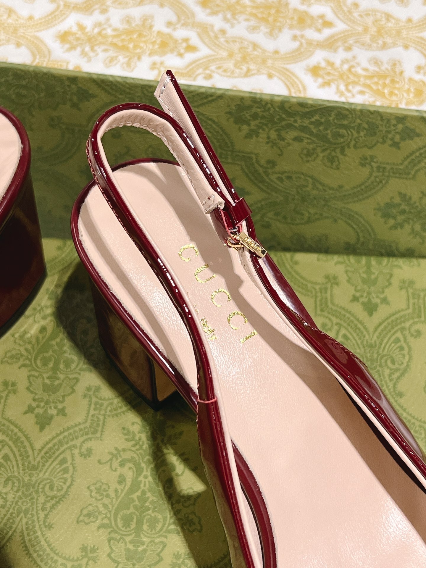 Guc New Arrival Women's Lace-up Sandals