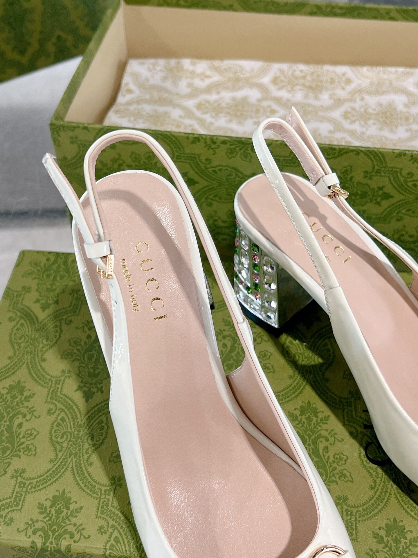 Guc New women's rhinestone chunky heel sandals