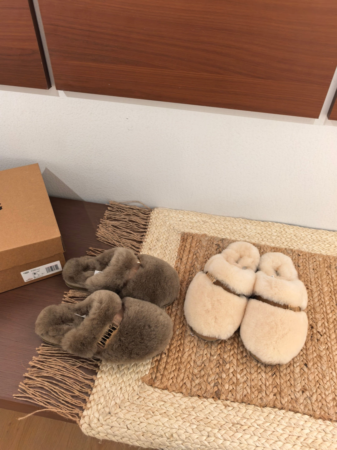 Guc New Side metal slippers