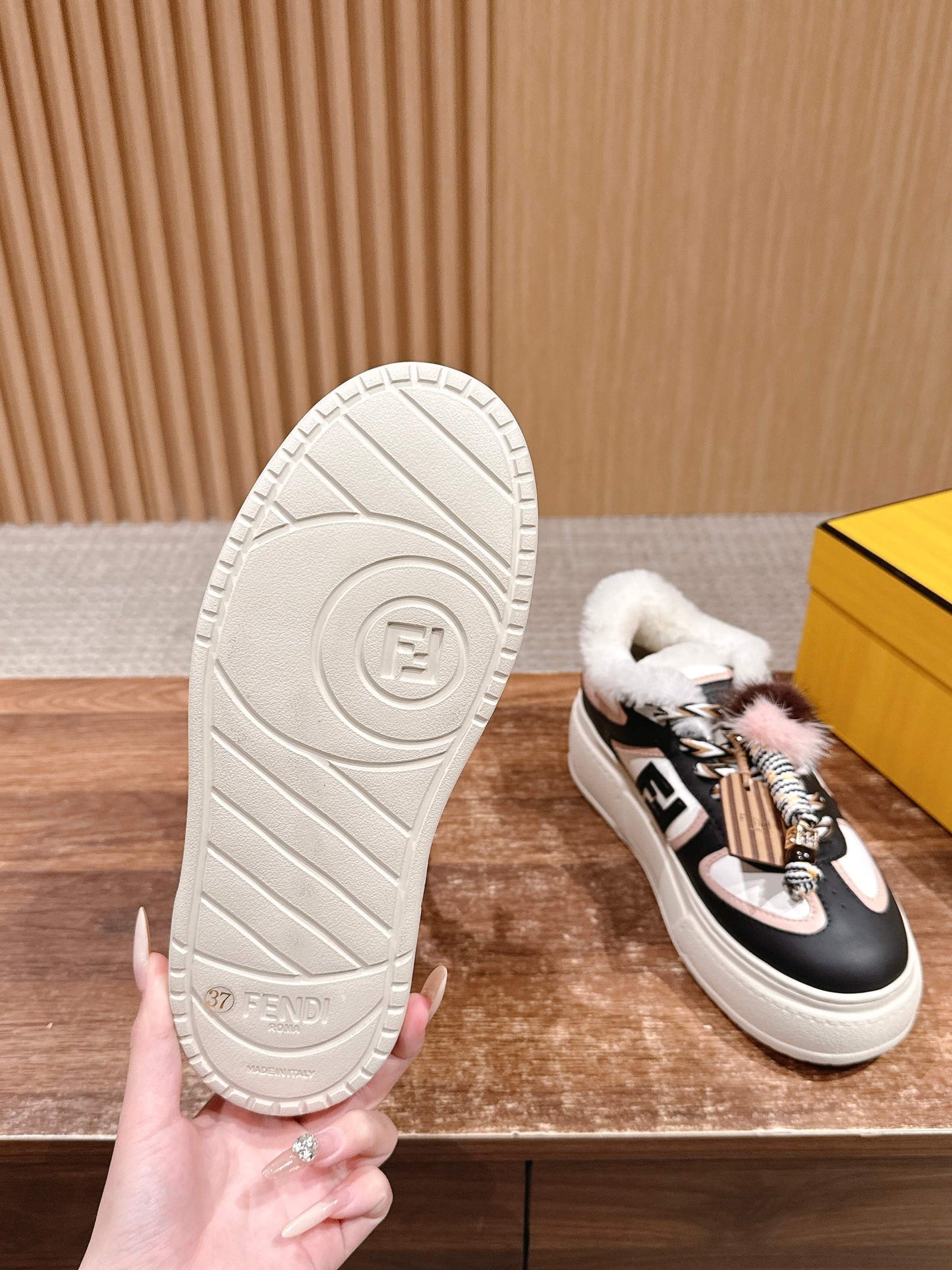 Fen New platform casual shoes