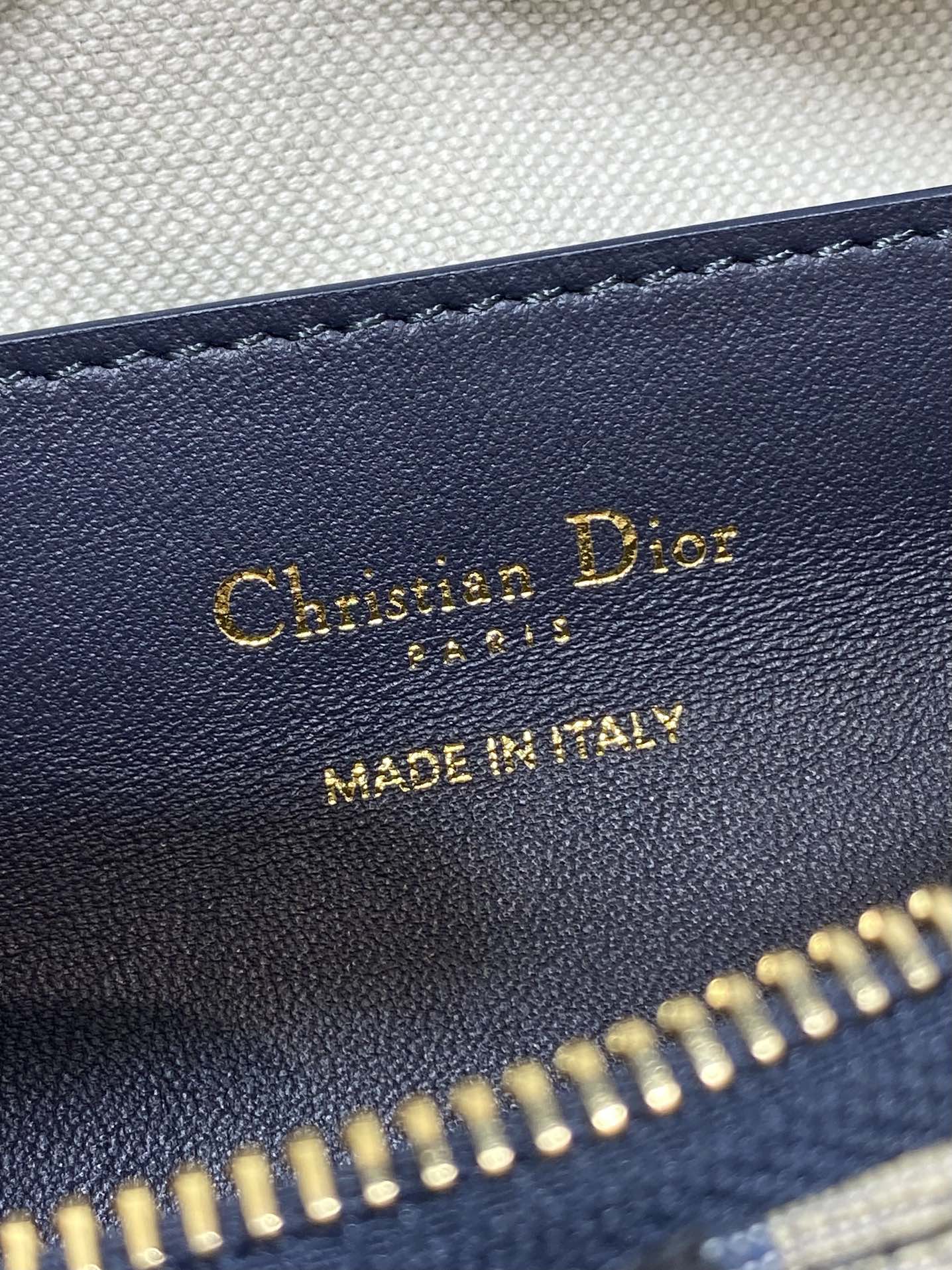 CD new single shoulder bag