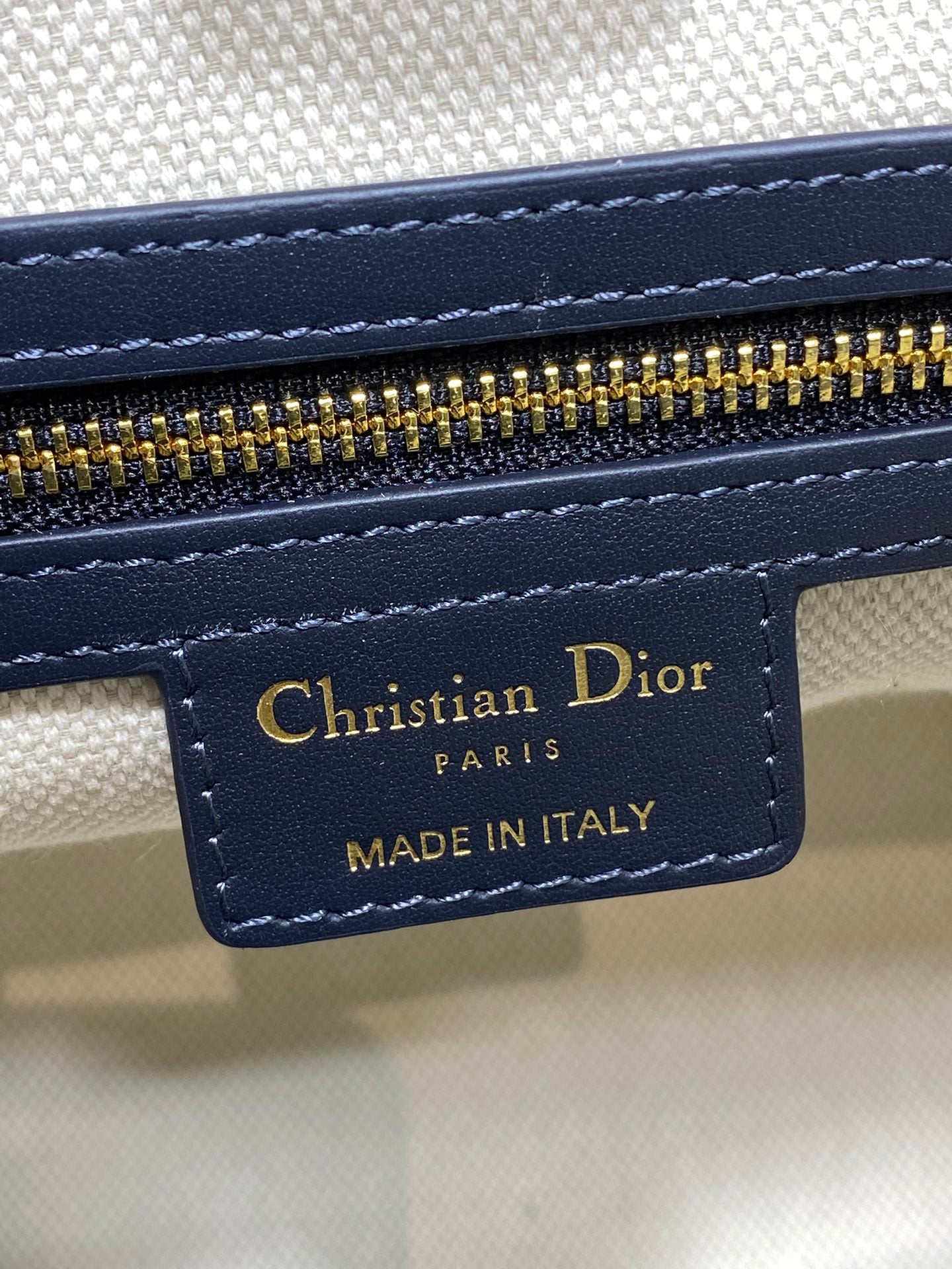 CD new single shoulder bag