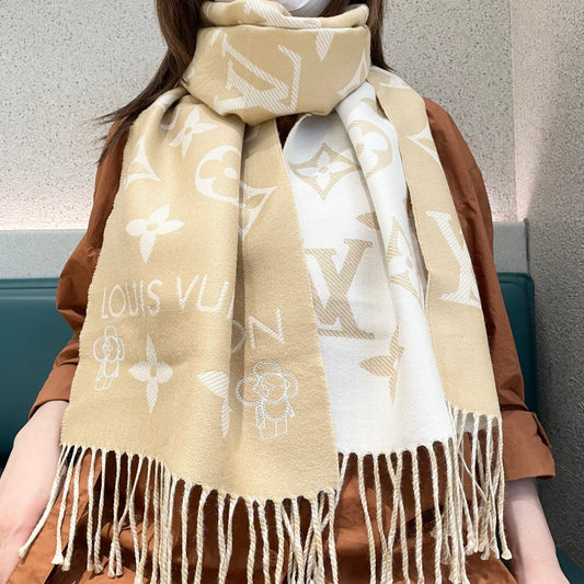 Louis New Scarf