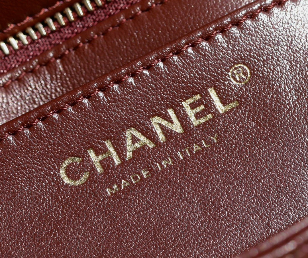 Chan New Gold Globe Chain Bag