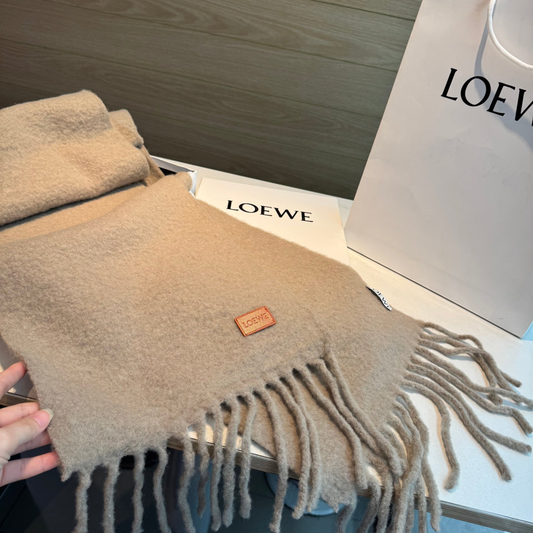 Loew new scarf