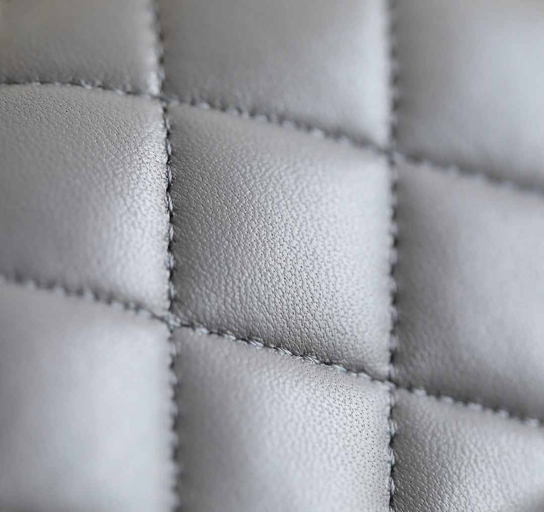 Chan New 23k Double-handle cap bag