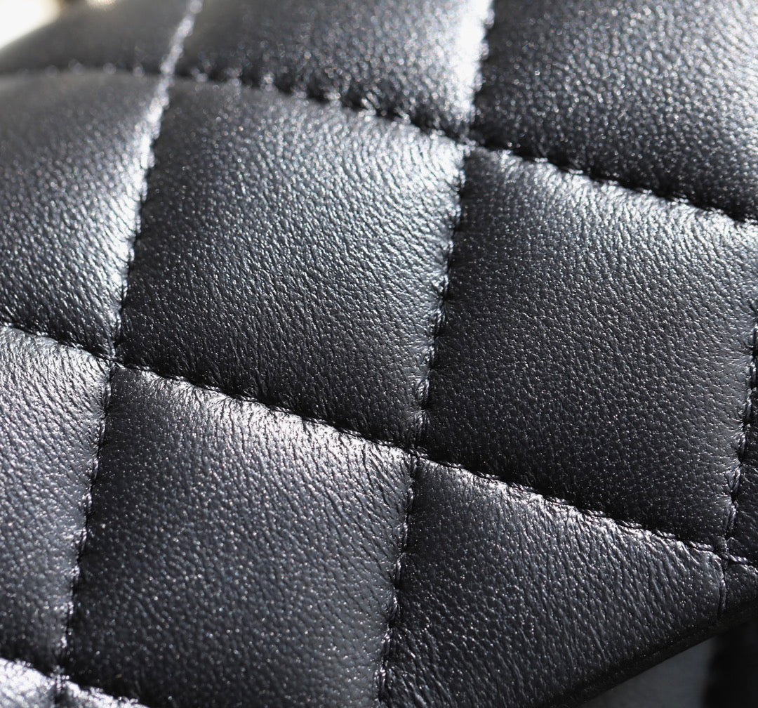 Chan New 23k Double-handle cap bag