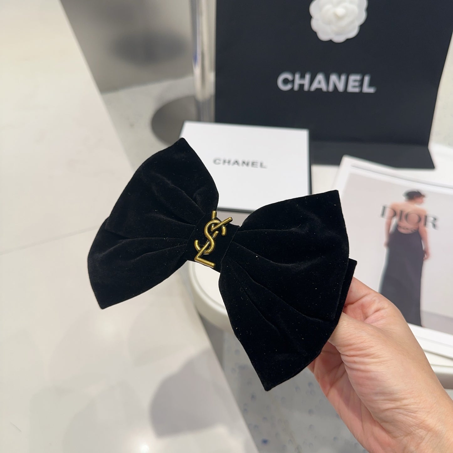 Saint New New spring clip