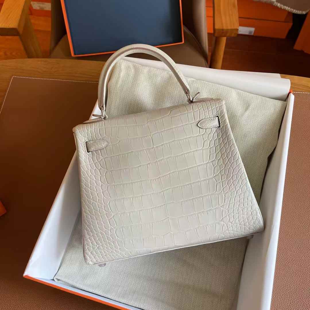 Herm25  New Product, Fully Hand-Sewn