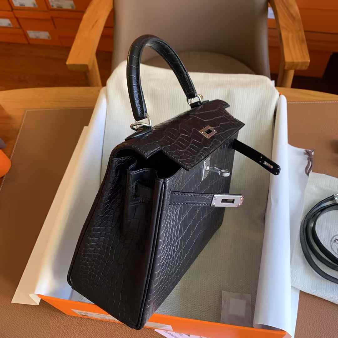 Herm25  New Product, Fully Hand-Sewn