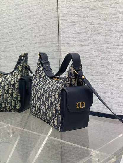 New 💯 ladies' bags