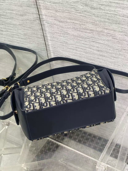 New 💯 ladies' bags