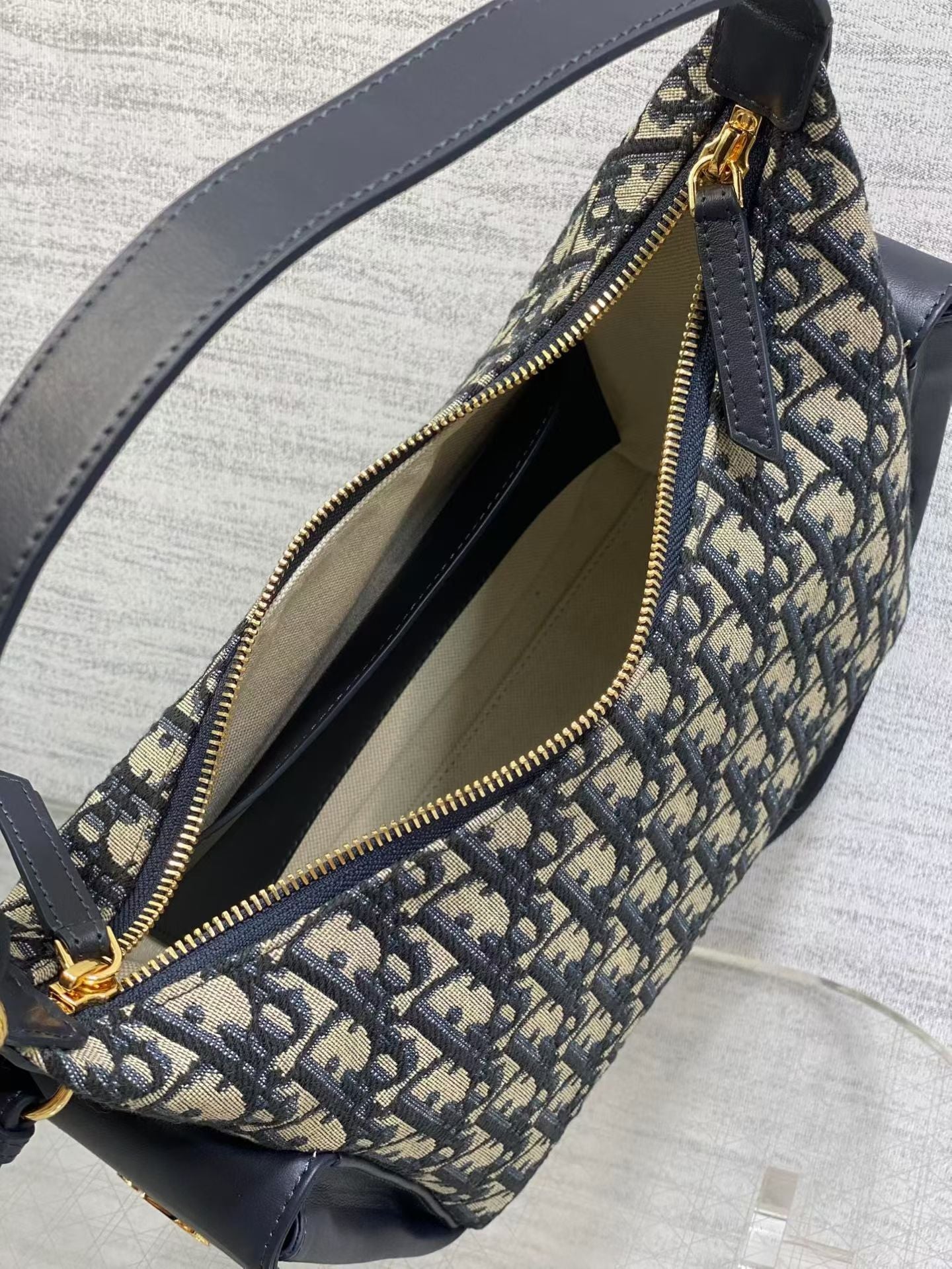 New 💯 ladies' bags