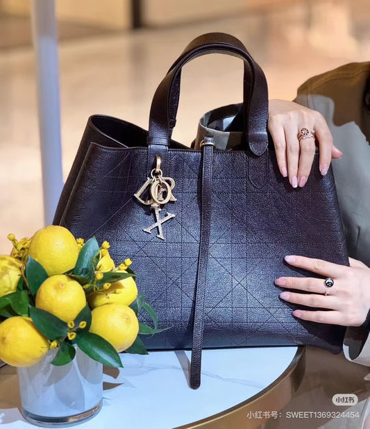 CD new product bucket bag