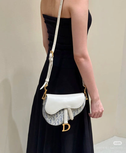 CD new single shoulder bag