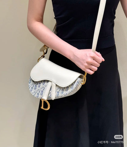 CD new single shoulder bag