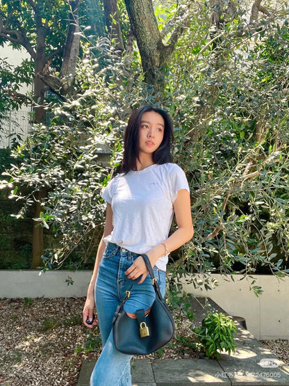 louis Low Key Shoulder Bag