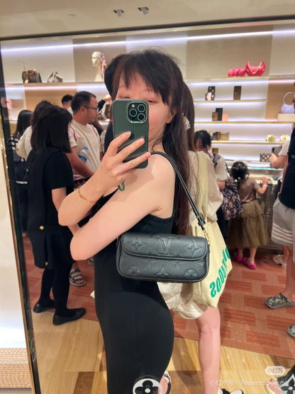 louis Wallet On Chain Ivy