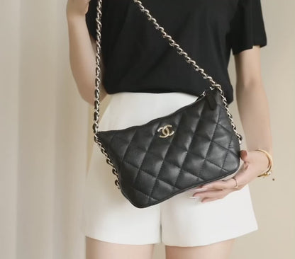 Chan New 24p hobo armpit bag