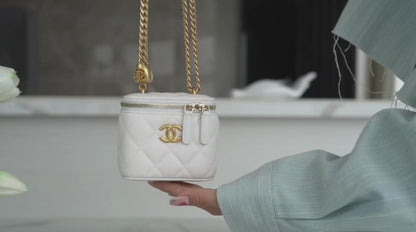 Chan New 23p box bag