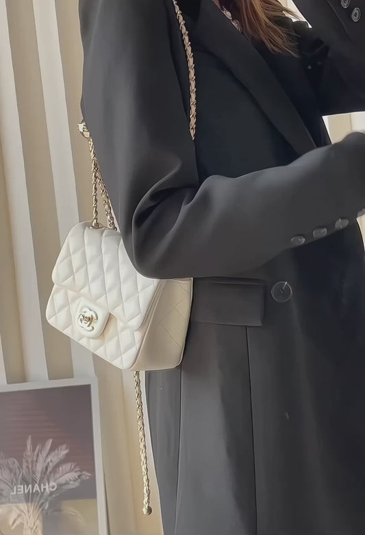 Chan New 23c square shoulder bag