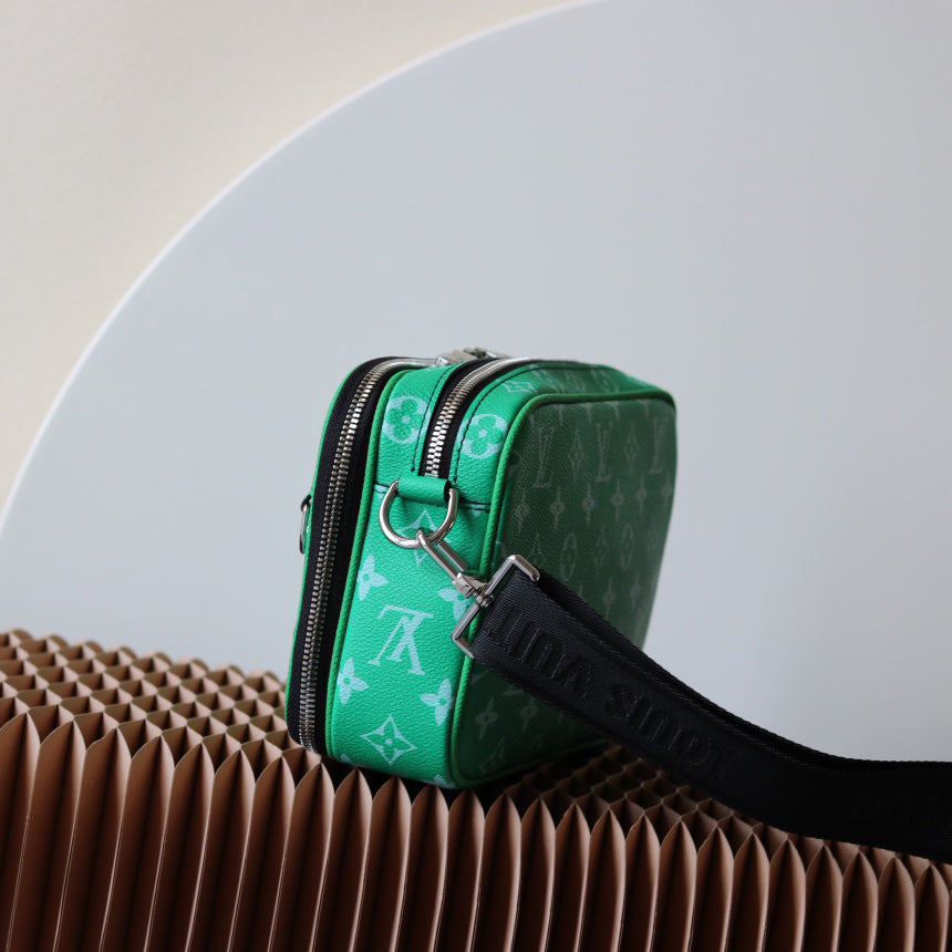 louis Alpha Messenger