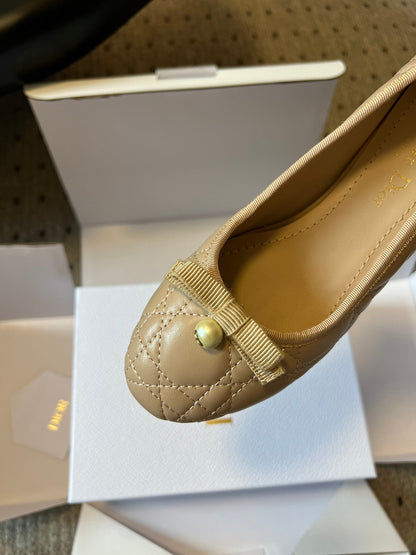 Early Spring Pearl Mary Jane Shoes