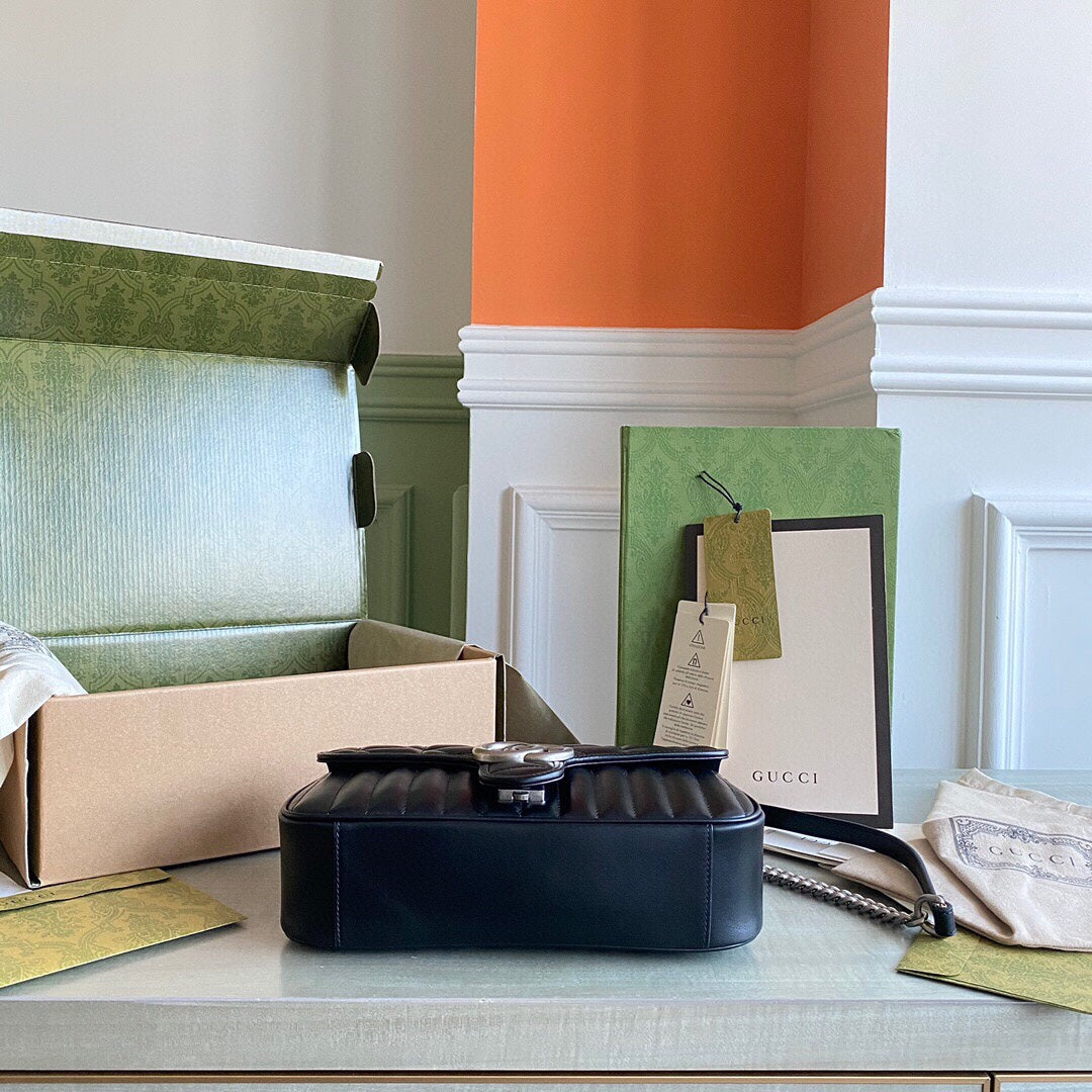 Guc GG Marmont small shoulder bag