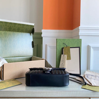 Guc GG Marmont small shoulder bag