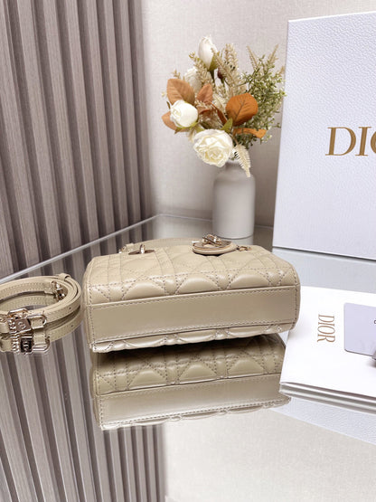 CD   Lady D-Joy Bag Cannage Lambskin