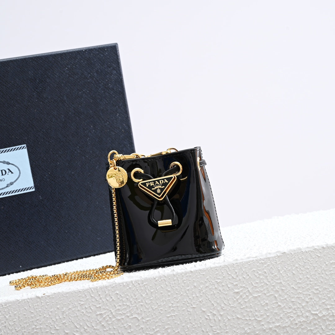 Pra Patent leather mini-pouch