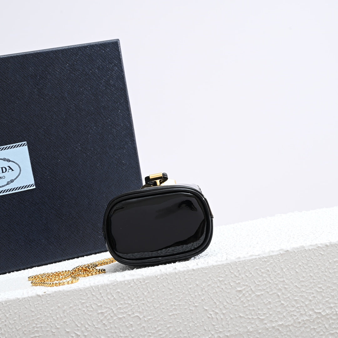 Pra Patent leather mini-pouch