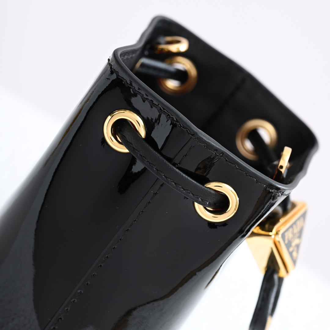 Pra Patent leather mini-pouch