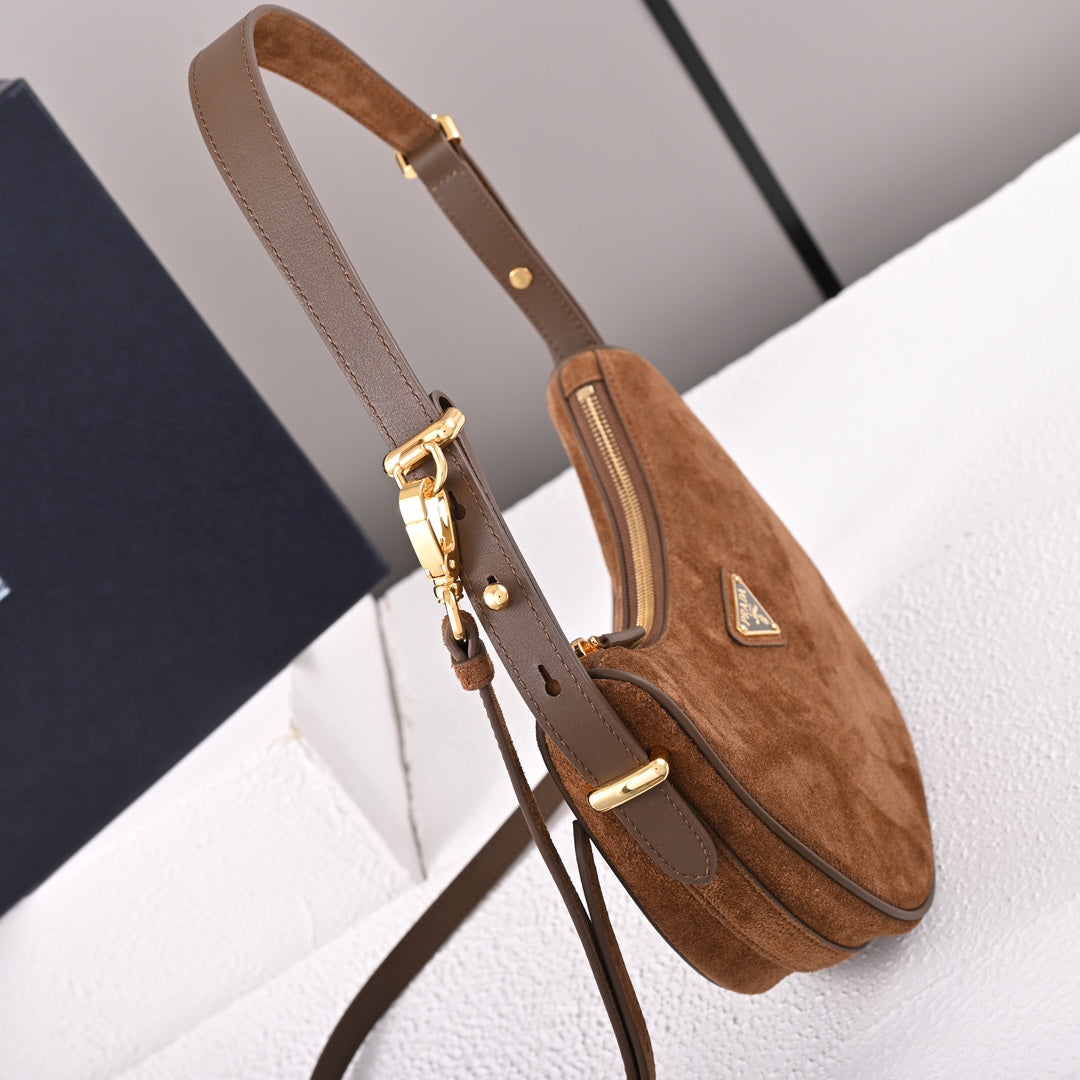 Pra Suede underarm bag