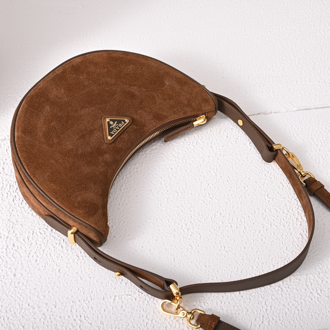 Pra Suede underarm bag