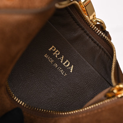 Pra Suede underarm bag