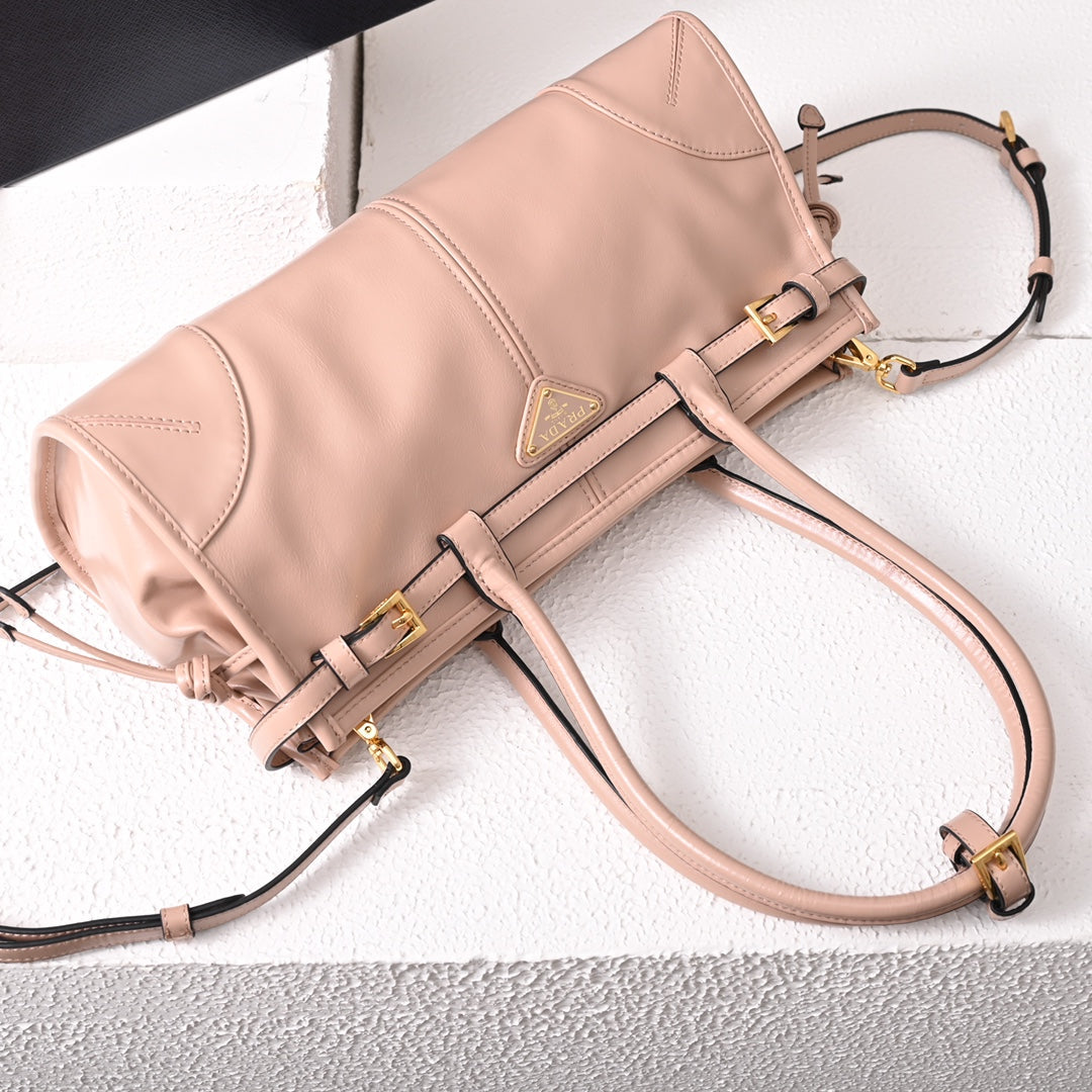 Pra LuxSoft Medium leather handbag