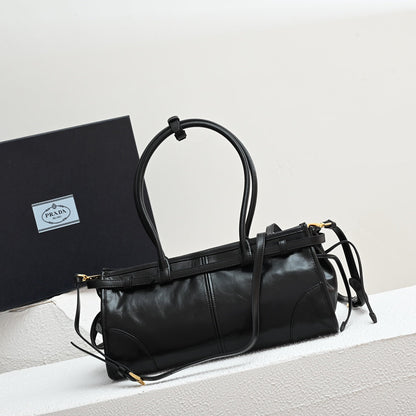 Pra LuxSoft Medium leather handbag