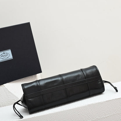 Pra LuxSoft Medium leather handbag