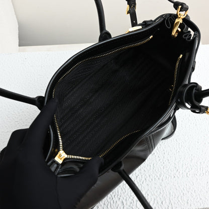 Pra LuxSoft Medium leather handbag