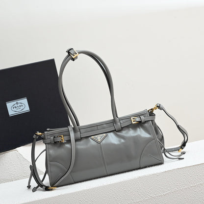 Pra LuxSoft Medium leather handbag