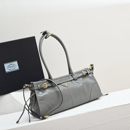 Pra LuxSoft Medium leather handbag